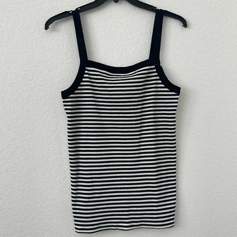 Old Navy | Black & White Striped Knit Tank | XL